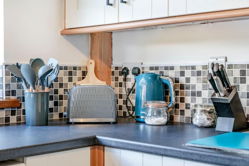 Modern 3 Bedroom House Close To Ferry And City Centre ベルファスト エクステリア 写真